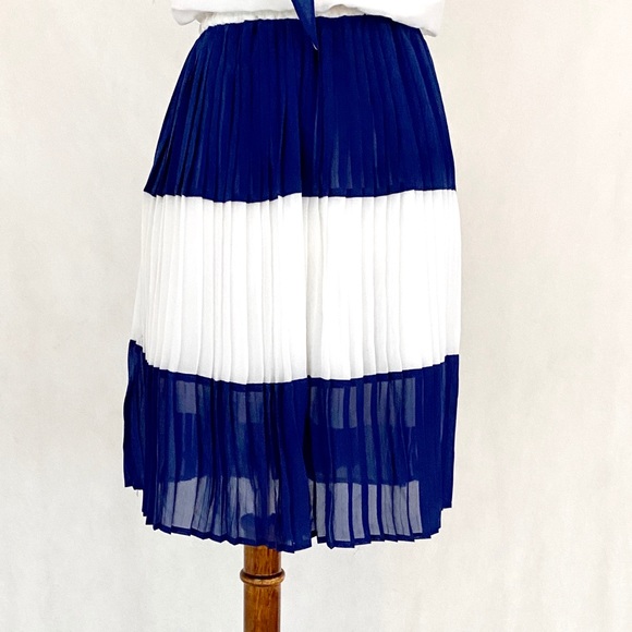 Tommy Girl Wide Striped Chiffon Pleated Dress - Picture 8 of 13